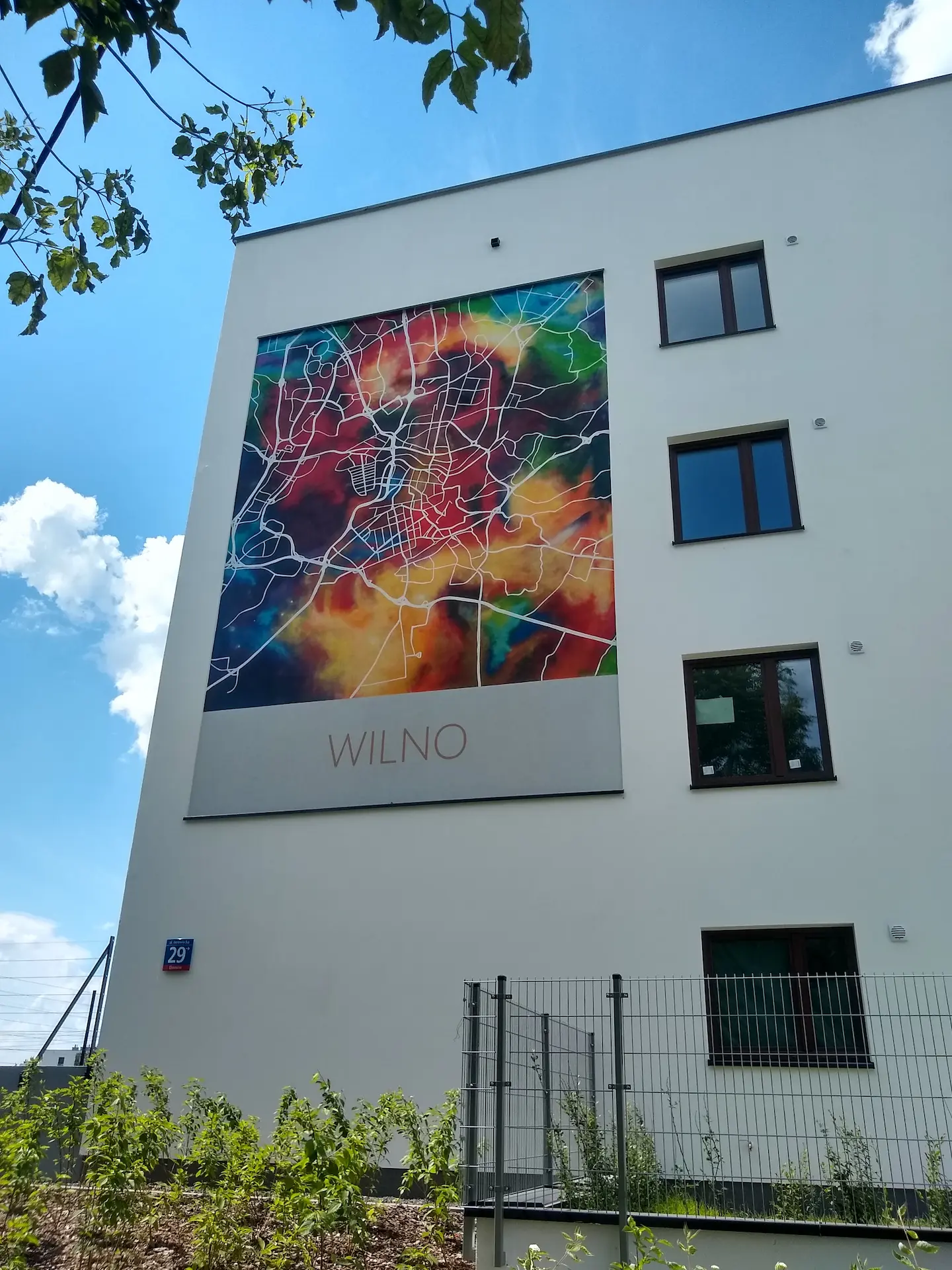 Mural dla dewelopera - mapa artystyczna Wilna w Warszawie 1