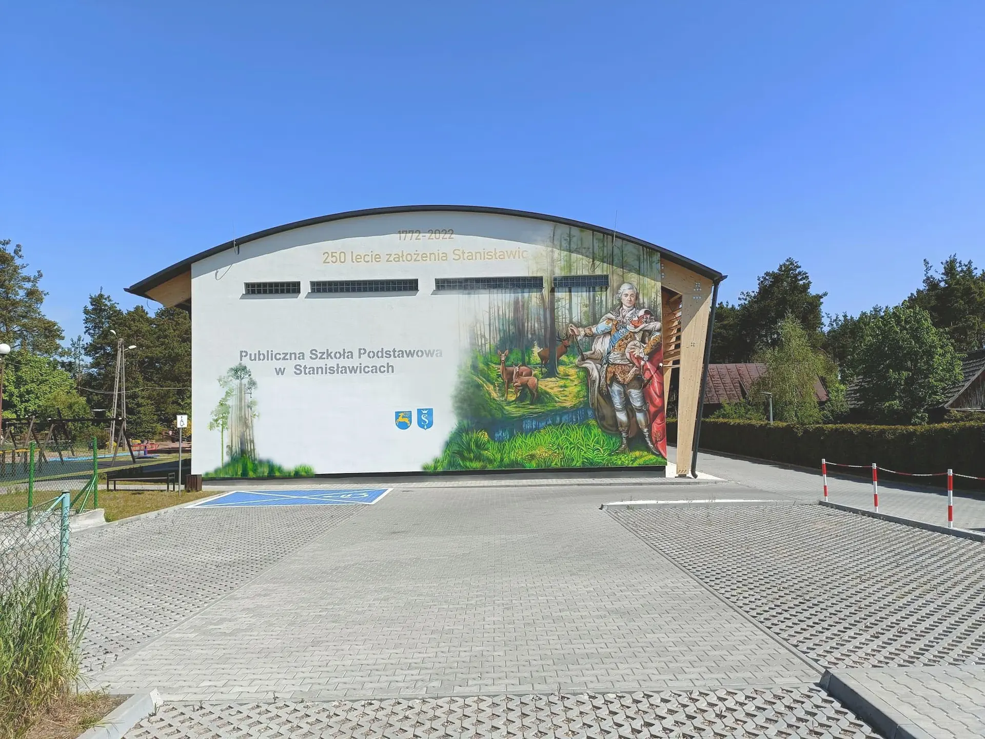 Mural historyczny w ramach obchodów 250-lecia miejscowości Stanisławice 1