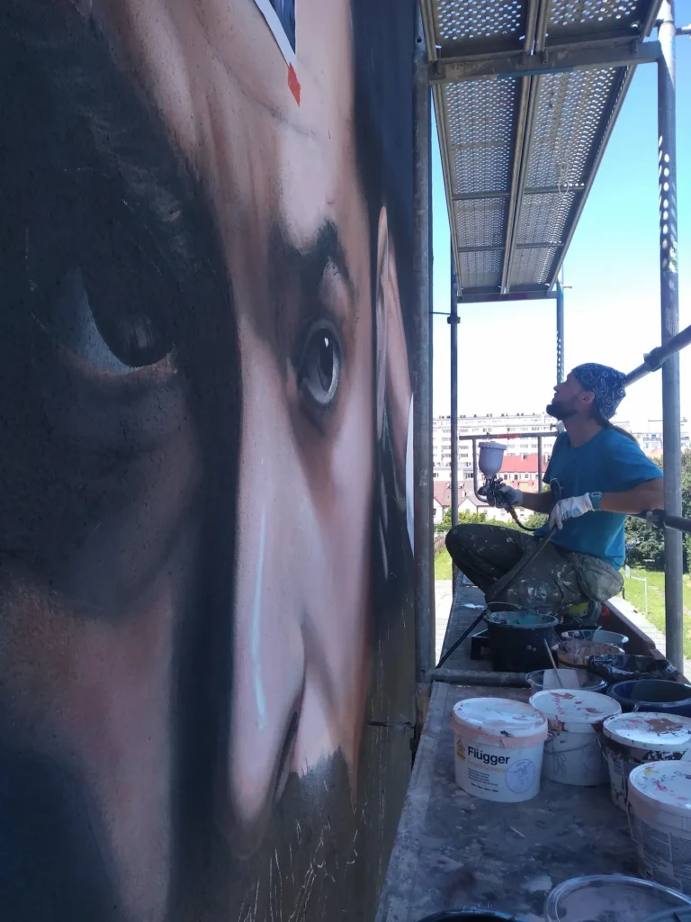 Mural reklamowy w Opolu 2