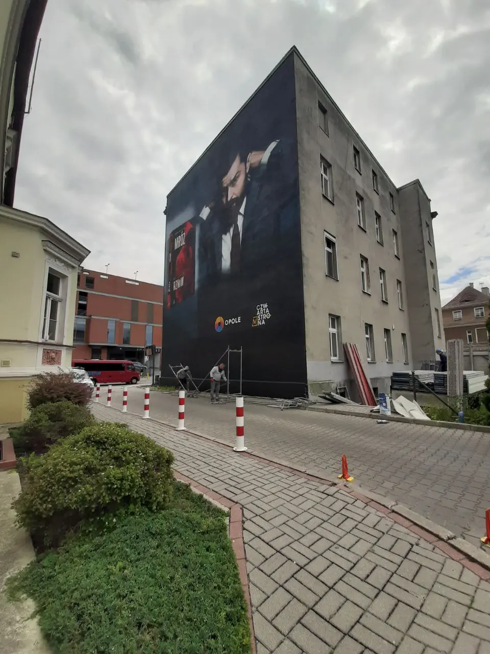 Mural reklamowy w Opolu 1
