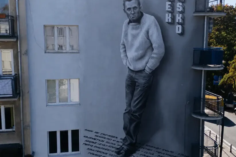 Ekologiczny mural Marka Hłaski na placu Wilsona - 1